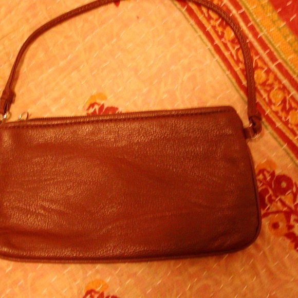 9X5, lime green, Coach purse. - Picture 2 of 2